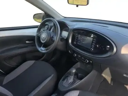 Photo 11 Toyota Aygo  X 1.0 VVT-i 72ch Dynamic S-CVT