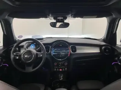 Photo 8 Mini Mini  5 Portes Cooper 136ch Edition Premium Plus BVA7