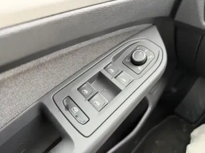 Photo 13 Volkswagen Golf  1.5 eHybrid 204ch VW Edition DSG6