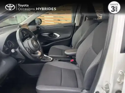Photo 10 Toyota Yaris  116h Dynamic 5p MY22