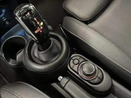 Photo 10 Mini Mini  5 Portes Cooper S 178ch  Essential BVA7