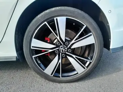 Photo 10 Volkswagen Golf  1.4 eHybrid 245ch GTE DSG6