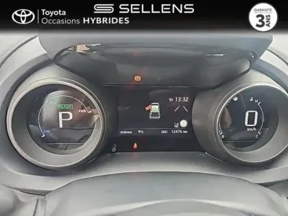 Photo 13 Toyota Yaris  116h Design 5p MY22