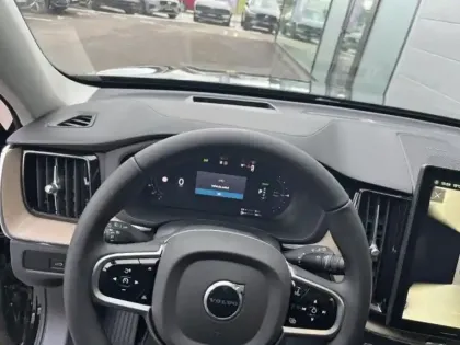 Photo 12 Volvo Xc60  T6 Hybride Rechargeable 350ch Ultra Style Dark Geartronic 8 AWD