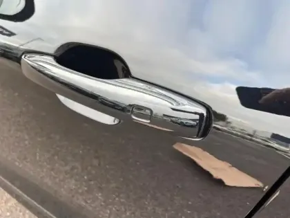 Photo 5 Volvo Xc60  T6 Hybride Rechargeable 350ch Ultra Style Dark Geartronic 8 AWD