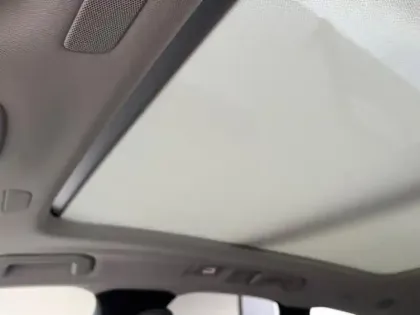 Photo 10 Volvo Xc60  T6 Hybride Rechargeable 350ch Ultra Style Dark Geartronic 8 AWD