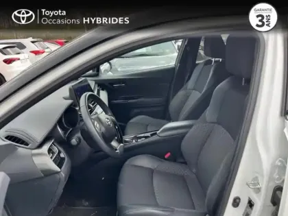 Photo 8 Toyota C-HR  1.8 Hybride 122ch Design Ultimate E-CVT