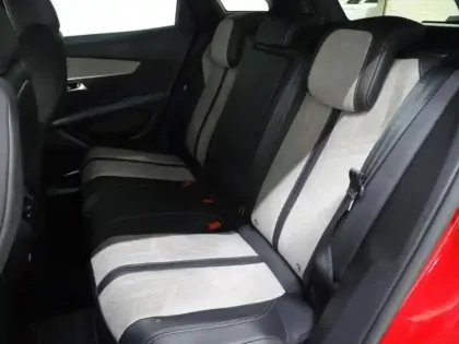 Photo 8 Peugeot 3008  HYBRID 225ch GT Pack e-EAT8