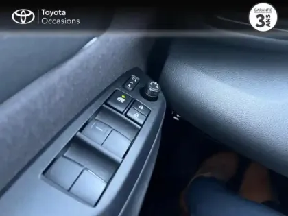 Photo 13 Toyota Yaris  Cross 116h Dynamic Business MC24