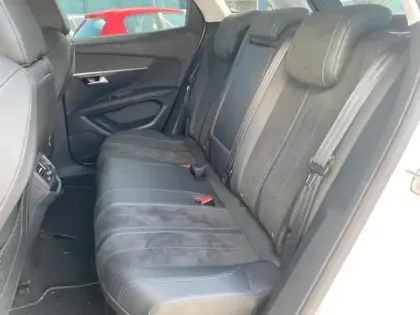 Photo 7 Peugeot 3008  1.2 PureTech 130ch Allure S&S EAT6