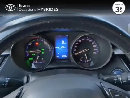 Photo 13 Toyota C-HR  122h Distinctive 2WD E-CVT RC18