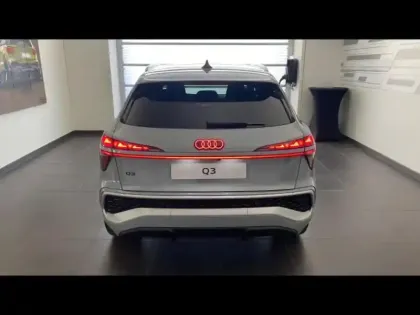 Photo 5 Audi Q3  1.5 e-hybrid 272ch S line S tronic 6