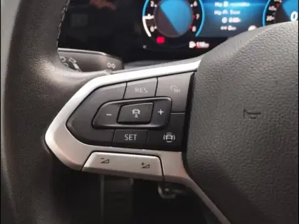 Photo 12 Volkswagen Golf  1.0 TSI OPF 110ch Active