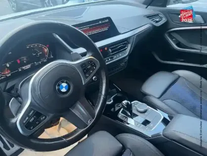 Photo 14 BMW Serie 1 Série 1 118dA 150ch M Sport GPS Camera