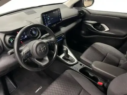 Photo 13 Toyota Yaris  116h Design 5p MY22