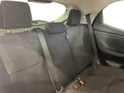 Photo 8 Toyota Yaris  116h Design 5p MY22