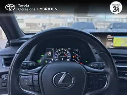 Photo 12 Lexus UX  250h 2WD Le Pack Technologie