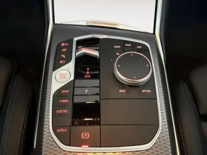 Photo 10 BMW Serie 3 Série 3 330eA 292ch M Sport