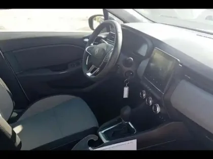 Photo 12 Renault Clio  1.6 E-Tech 145ch full hybrid Evolution - 24