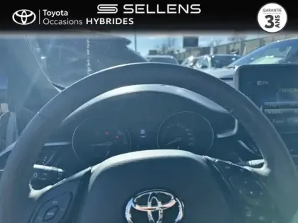 Photo 12 Toyota C-HR  122h Graphic 2WD E-CVT RC18