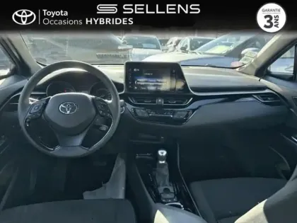 Photo 7 Toyota C-HR  122h Graphic 2WD E-CVT RC18