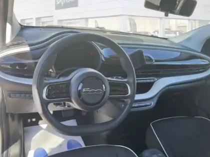 Photo 7 Fiat 500  e 95ch Action