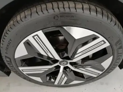 Photo 9 Renault Megane  E-Tech Electric EV60 220ch Iconic super charge