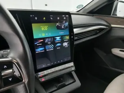 Photo 13 Renault Megane  E-Tech Electric EV60 220ch Iconic super charge