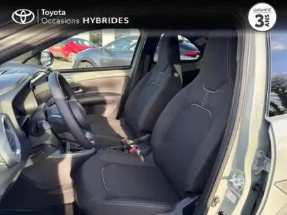 Photo 10 Toyota Aygo  X 116h Graphic