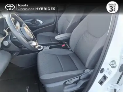 Photo 10 Toyota Yaris Gén. IV Ph1 Dynamic 5