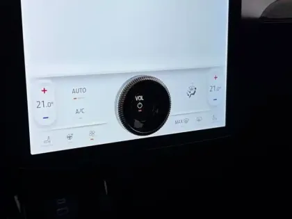 Photo 14 Ford Mustang  Mach-E 294ch Extended Range 99kWh 7cv