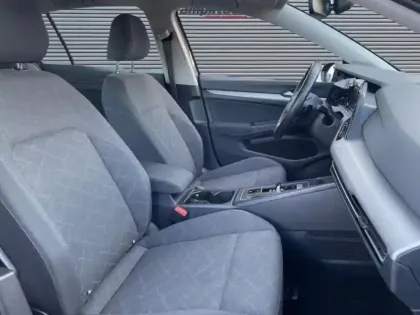 Photo 25 Volkswagen Golf  2.0 TDI SCR 150ch Life Business DSG7