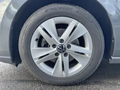 Photo 23 Volkswagen Golf  2.0 TDI SCR 150ch Life Business DSG7