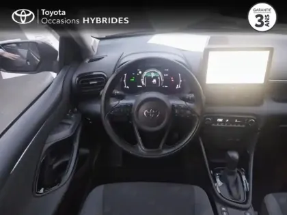 Photo 12 Toyota Yaris  116h Design 5p Pack Confort
