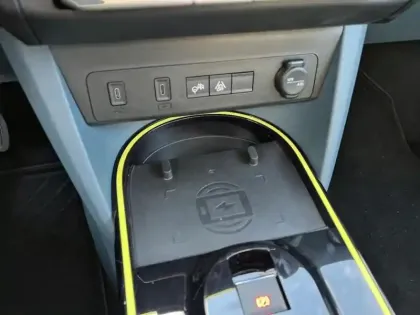 Photo 14 Fiat Panda Grande  1.2 Hybrid Turbo 110ch La Prima eDCT6