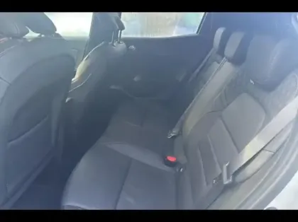 Photo 10 Renault Clio  1.3 TCe 130ch FAP Initiale Paris EDC