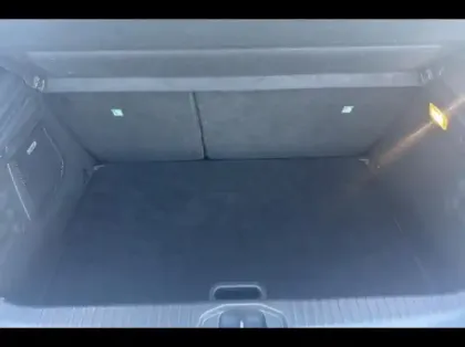 Photo 8 Renault Clio  1.3 TCe 130ch FAP Initiale Paris EDC