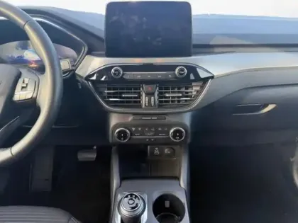 Photo 10 Ford Kuga  2.5 Duratec 180ch Hybrid FlexiFuel Titanium Powershift