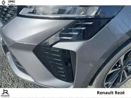 Photo 13 Renault Clio  1.6 E-Tech 145ch full hybrid Techno - 24