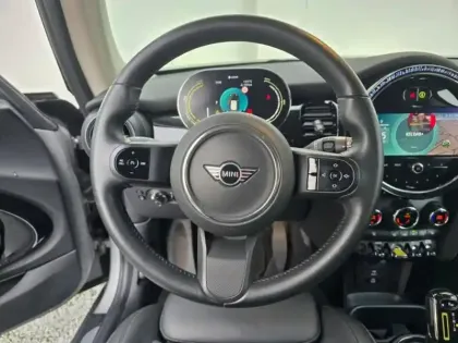 Photo 12 Mini Mini  Cooper SE 184ch Edition Premium BVA 5CV