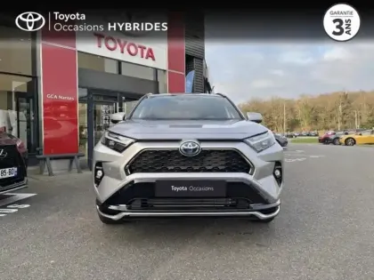 Photo 10 Toyota Rav4 Gén. V Ph1 Design Business 5