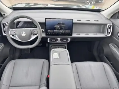 Photo 7 Leapmotor B10  BEV 218ch Pro Max 67,1 kWh Design