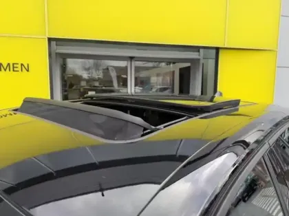 Photo 8 Opel Grandland  1.2 Turbo Hybrid 145ch Ultimate e-DCT6