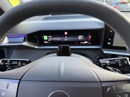 Photo 10 Opel Grandland  1.2 Turbo Hybrid 145ch Ultimate e-DCT6