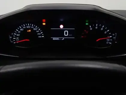 Photo 13 Peugeot 208  1.2 PureTech 100ch S&S Style