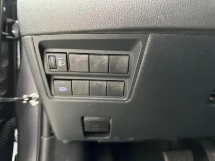 Photo 12 Toyota Yaris  116h Design 5p MY22