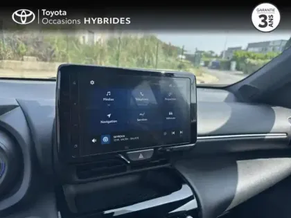 Photo 7 Toyota Yaris  Cross 116h Design Pack Cargo