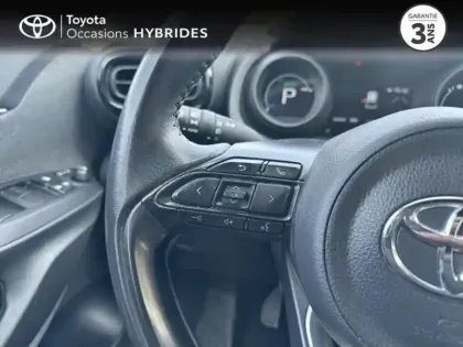 Photo 10 Toyota Yaris  Cross 116h Design Pack Cargo