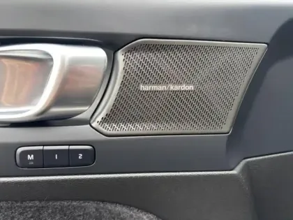 Photo 14 Volvo Xc40  B3 163ch Plus DCT 7