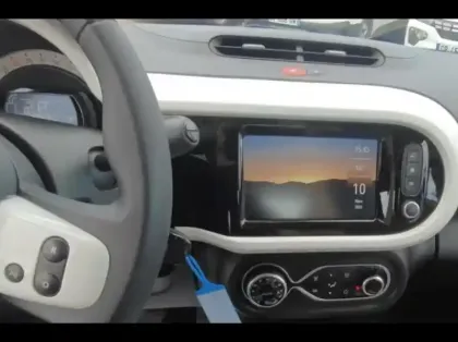 Photo 8 Renault Twingo  E-Tech Electric Equilibre R80 Achat Intégral